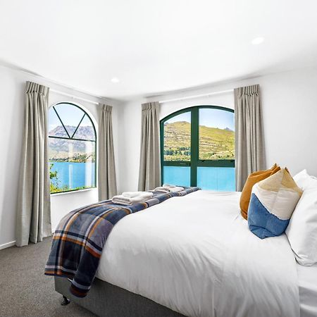 Lakefront Living At Remarkables Retreat - Eight Queenstown Bagian luar foto