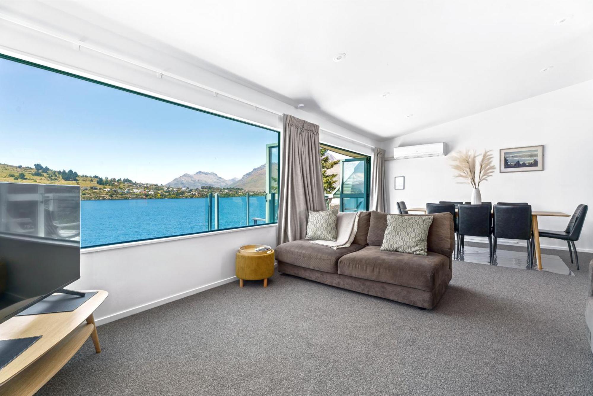Lakefront Living At Remarkables Retreat - Eight Queenstown Bagian luar foto