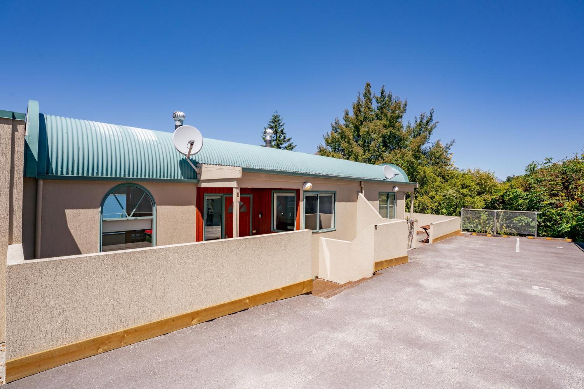 Lakefront Living At Remarkables Retreat - Eight Queenstown Bagian luar foto