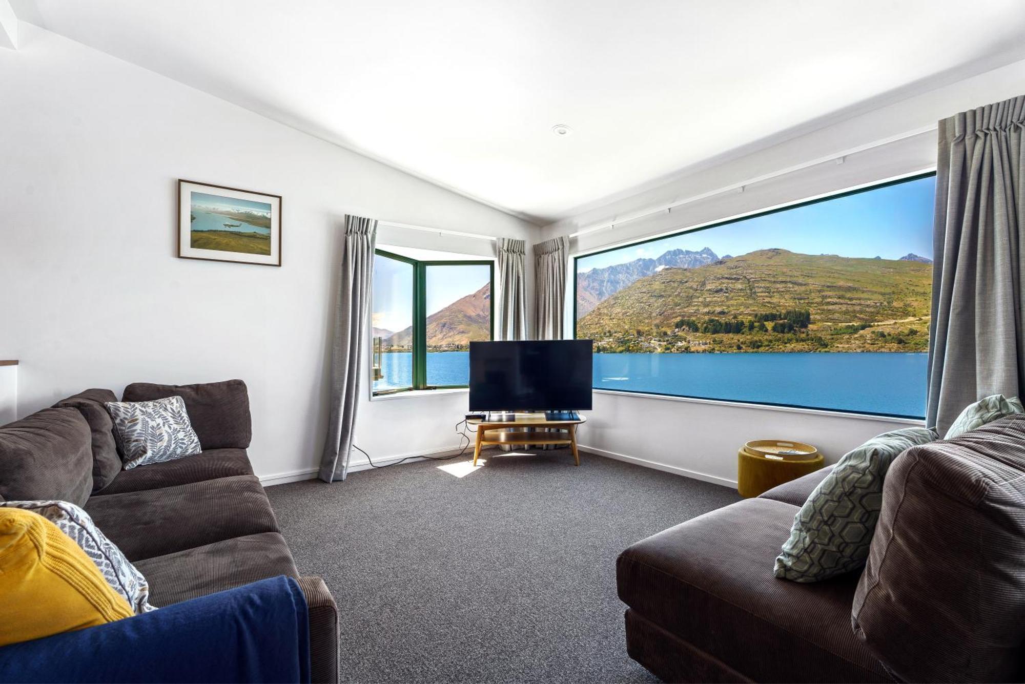 Lakefront Living At Remarkables Retreat - Eight Queenstown Bagian luar foto